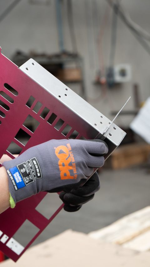 Amapro precision sheet-metal manufacturing